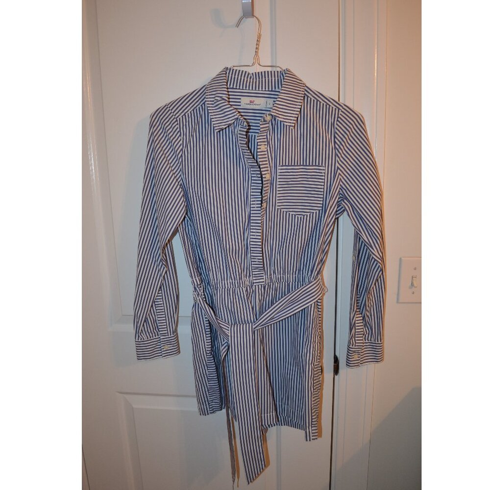 Vineyard Vines White/Navy striped short button-up jumper with belt